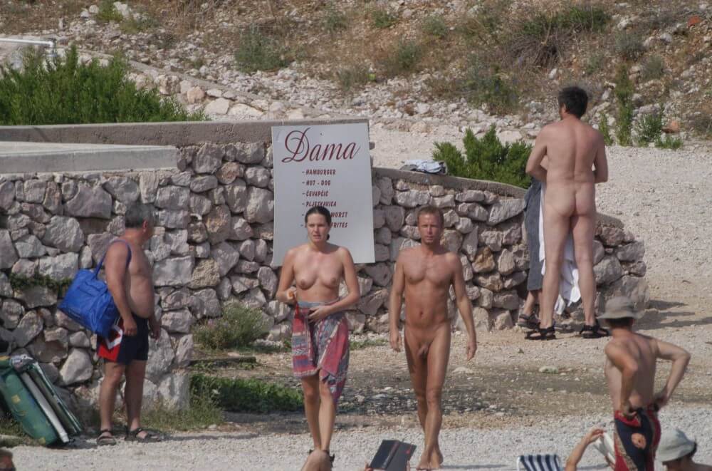 Baska Rock-Wall Path pics - nudism and naturism