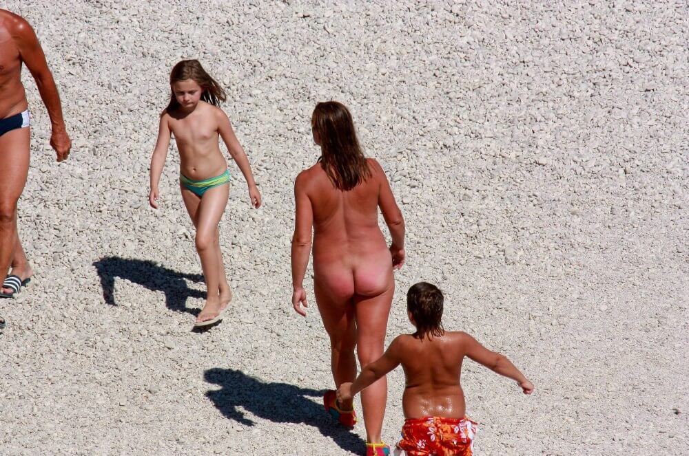 Naturism photo gallery # 8 - nudism and naturism