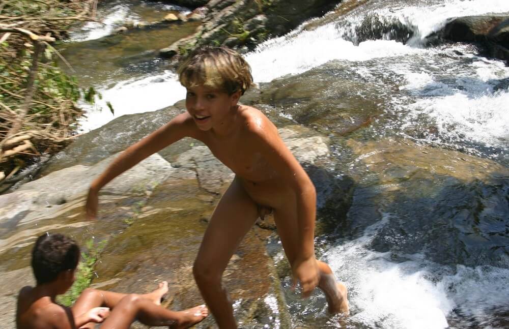 Brazilian Cliff Slide pics - nudism and naturism