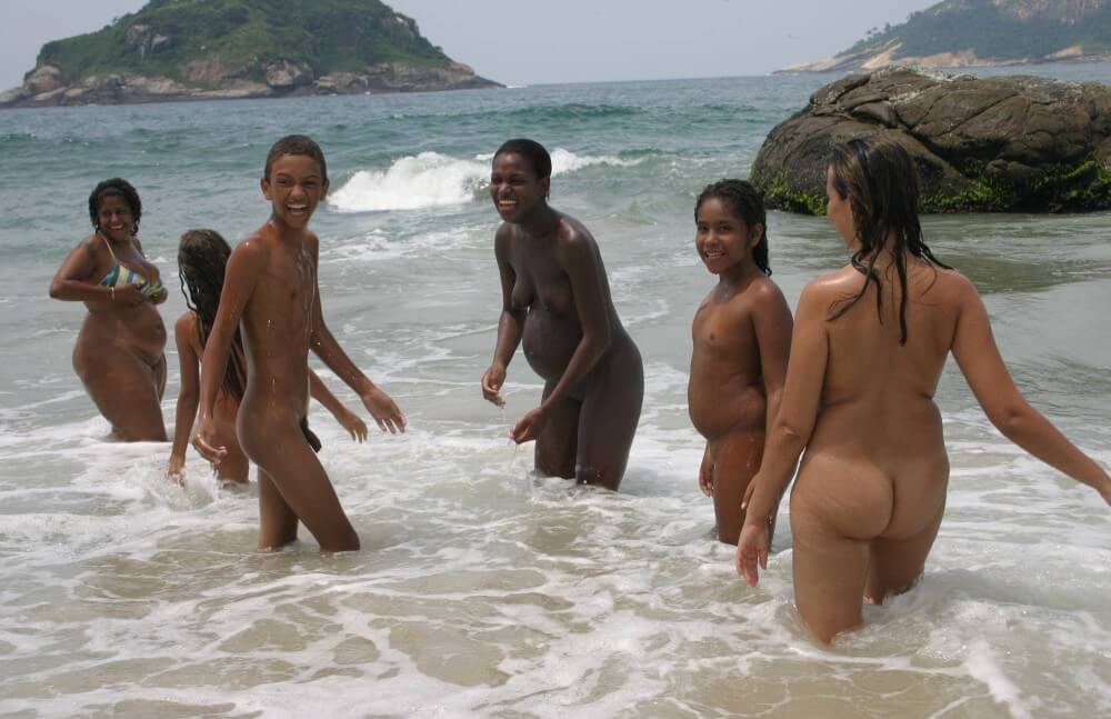Brazils Endless Water Fun pics - nudism and naturism