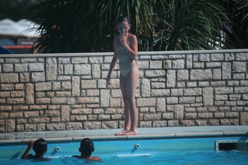 Naturist Pool-Side Singles photos - nudism and naturism