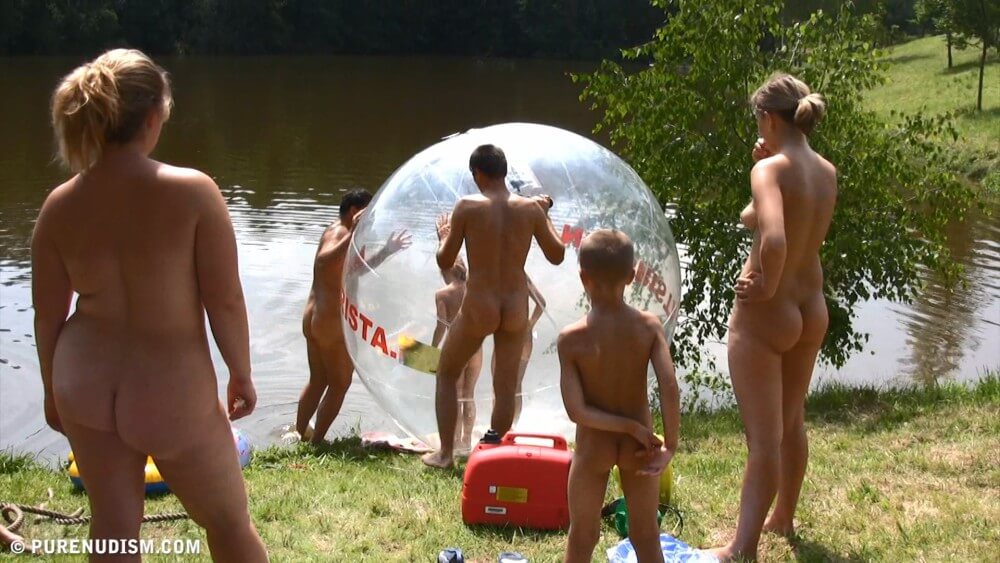 Aqua Nude Relaxation Full HD - nudism and naturism