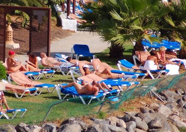 Enature - Les textiles - nudism and naturism