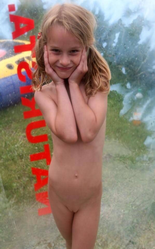 Outdoor nudist photography - nudism and naturism