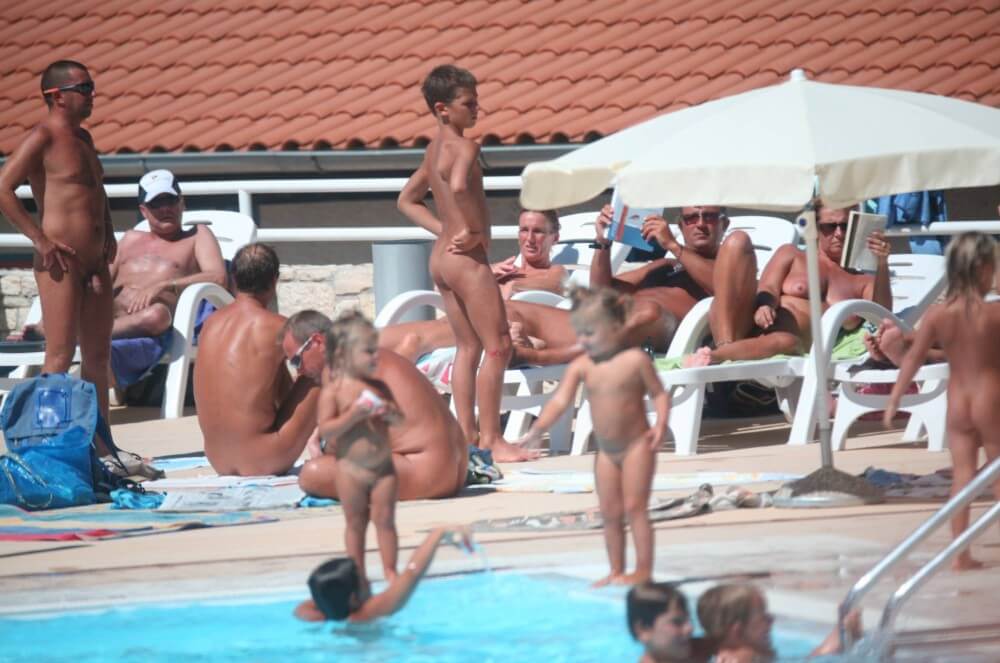 Pool Camping Sides gallery - nudism and naturism