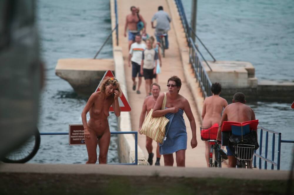 Crete FKK Bridge Crossing photos - nudism and naturism