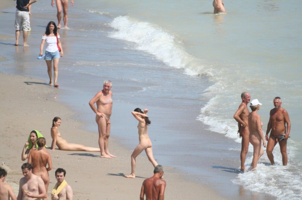 Costinesti Beach Groups pics - nudism and naturism