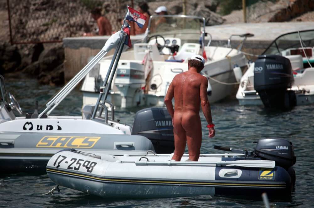 Boating and Floater Waters pics - nudism and naturism