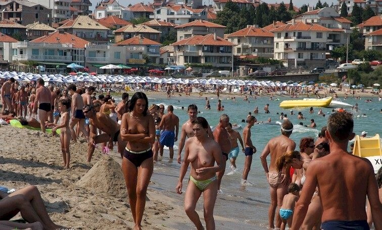Enature - resort in solar Bulgaria - nudism and naturism