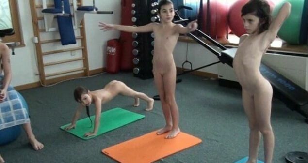 Piano, pool and tennis Full HD - nudism and naturism