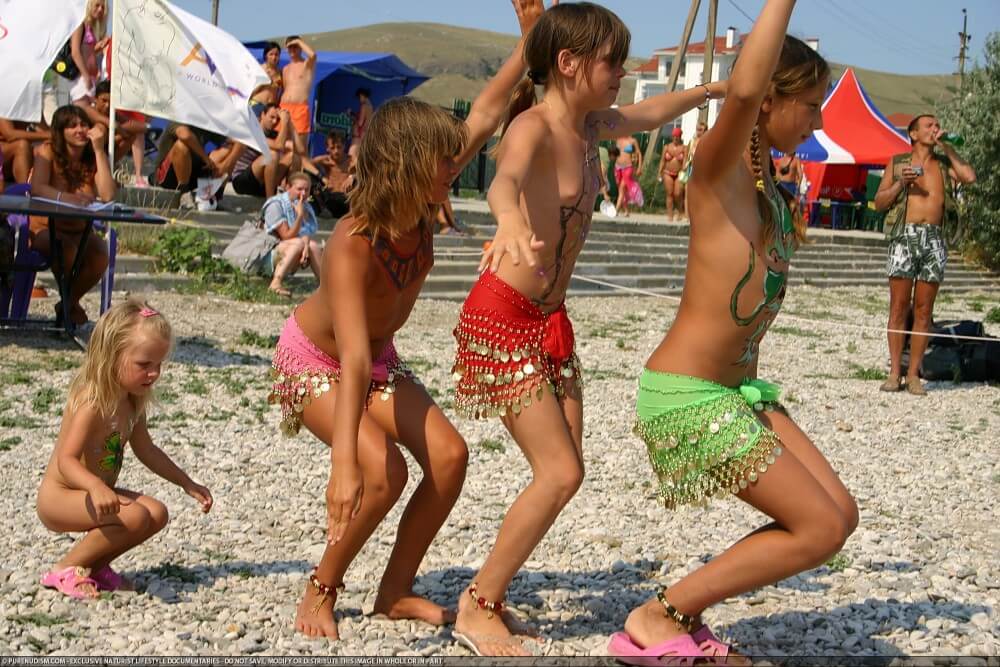 Festival and dancing photos - nudism and naturism