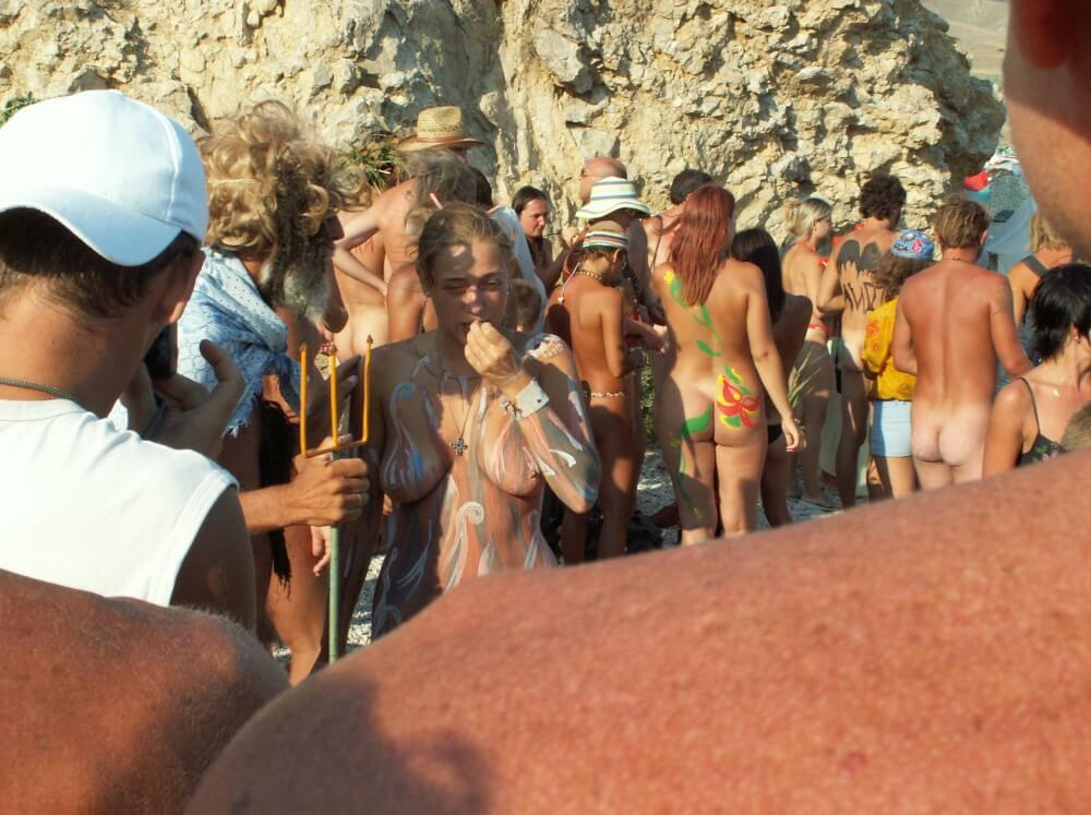 Neptune Day Side Views photos - nudism and naturism