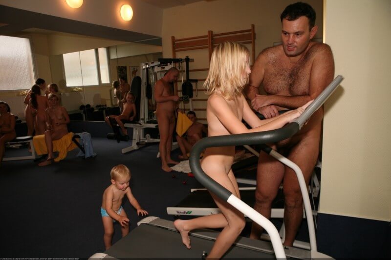 Record room naturists photos - nudism and naturism